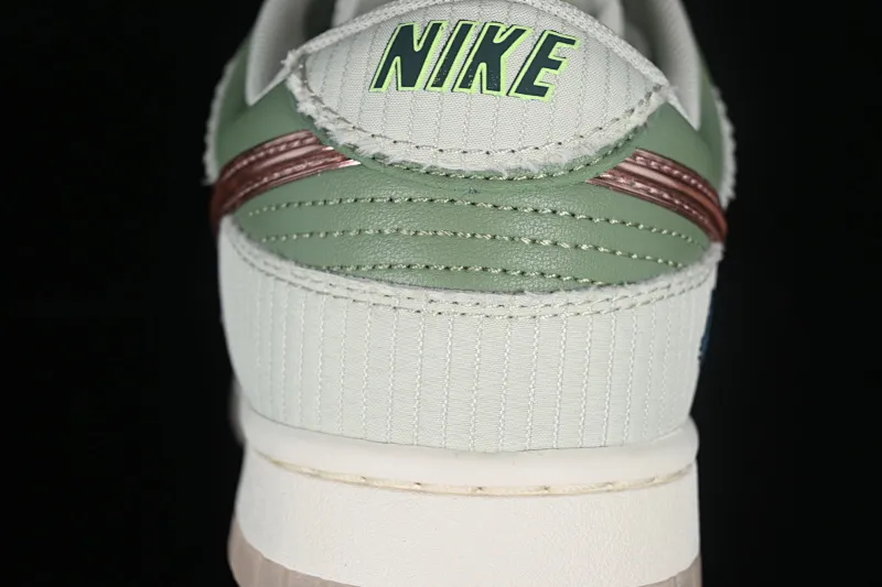 All categories Nk SB Dunk series Nk SB Dunk Low low-top sneakers Nk Dunk Low "Be 1 Of One" grass green SB low-top casual sneakers FQ0269-001